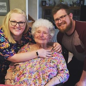 Meet your Posher, Peach